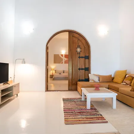 Maggano Paros 2 Angairia